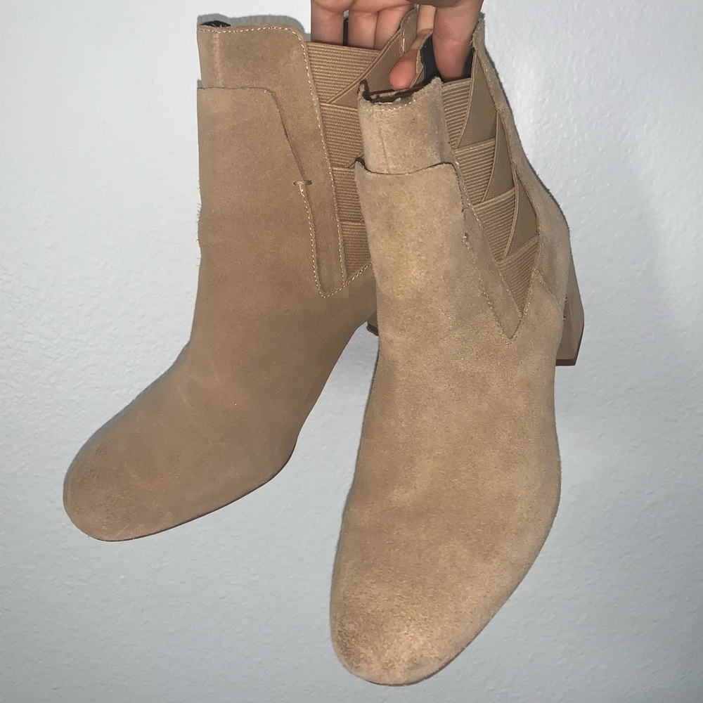 Rebecca Minkoff Suede beige taupe booties block